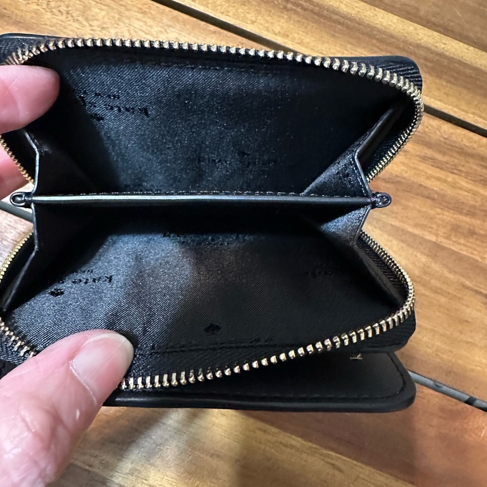 Kate Spade Black and Tan Staci Wallet - Picture 4 of 4